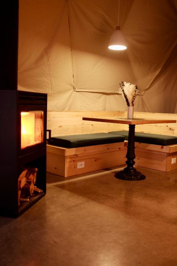 Mi-Clos - Luxury Pods With Private Jacuzzis Orford Экстерьер фото